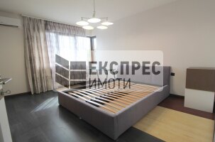  3 Schlafzimmer Wohnung, Regional hospital