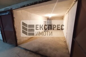 ГАРАЖ Гараж, Окръжна болница