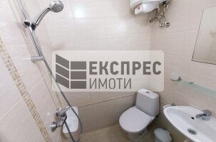 Обзаведен Едностаен апартамент, Окръжна болница