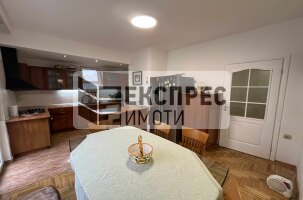 Furnished 2 bedroom apartment, Center