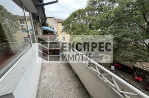 Furnished 2 bedroom apartment, Center