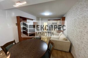 Mob 1 Schlafzimmer Wohnung, Farmers' Market