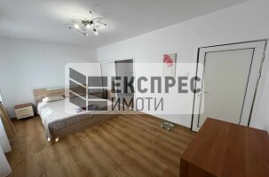 Mob 1 Schlafzimmer Wohnung, Farmers' Market