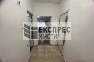 Mob 1 Schlafzimmer Wohnung, Farmers' Market