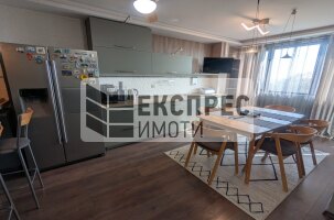 Обзаведен Четиристаен апартамент, Чайка