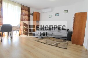 1 Schlafzimmer Wohnung, Farmers' Market