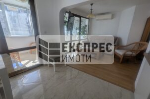 Обзаведен Тристаен апартамент, Окръжна болница