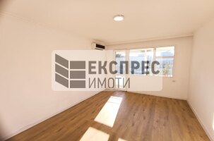 НЕОБЗАВЕДЕН Тристаен апартамент, Чайка