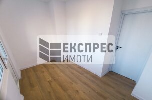 НЕОБЗАВЕДЕН Тристаен апартамент, Чайка