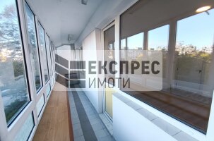 НЕОБЗАВЕДЕН Тристаен апартамент, Чайка