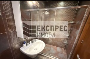 Neue, möblierte 1 Schlafzimmer Wohnung, Center