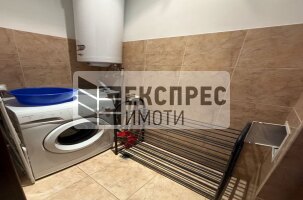 Neue, möblierte 1 Schlafzimmer Wohnung, Center