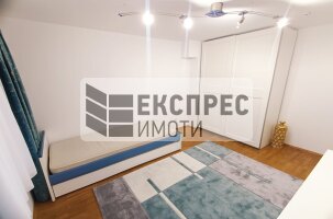 Обзаведен Тристаен апартамент, Център