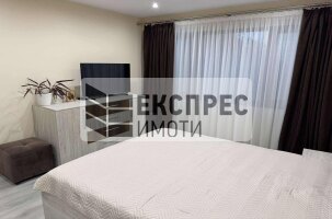 Обзаведен, Двустаен апартамент, Владислав Варненчик