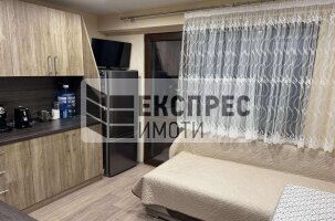 Обзаведен, Двустаен апартамент, Владислав Варненчик