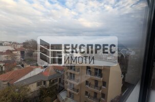 Обзаведен Тристаен апартамент, Център