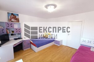 Обзаведен Тристаен апартамент, Окръжна болница