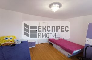 Обзаведен Тристаен апартамент, Окръжна болница