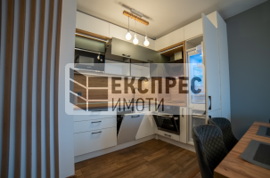  2 Schlafzimmer Wohnung, Chayka