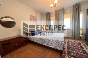 Обзаведен Тристаен апартамент, Център