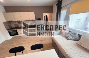 Обзаведен Тристаен апартамент, Център