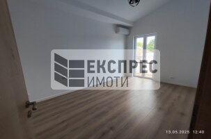 Nomöbliert 3 Schlafzimmer Wohnung, Center