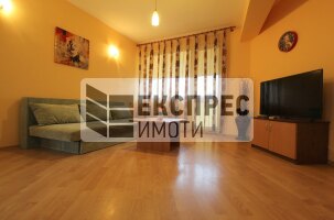 Обзаведен Тристаен апартамент, Окръжна болница