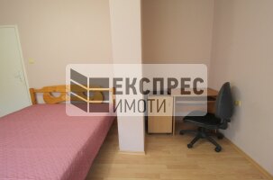 Обзаведен Тристаен апартамент, Окръжна болница