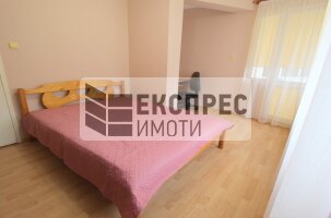 Обзаведен Тристаен апартамент, Окръжна болница