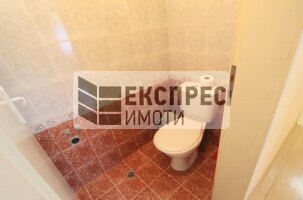 Обзаведен Тристаен апартамент, Окръжна болница