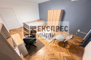  3 Schlafzimmer Wohnung, Regional hospital