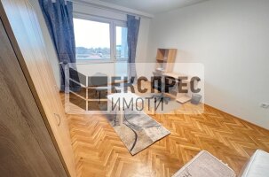  3 Schlafzimmer Wohnung, Regional hospital