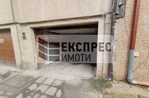  Parkplatz, Tsveten Kvartal