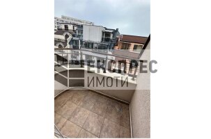 Обзаведен, Двустаен апартамент, Окръжна болница