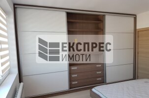 Нов, Луксозно Обзаведен Тристаен апартамент, Студентски град