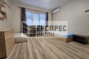 Furnished 2 bedroom apartment, Red Square