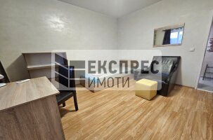 Furnished 2 bedroom apartment, Red Square