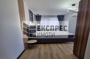 Нов, Луксозно Обзаведен Тристаен апартамент, Дървеница