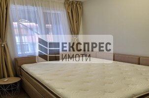 Нов, Луксозно Обзаведен Тристаен апартамент, Дървеница