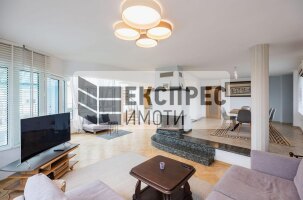 Luxuriös Penthouse, Greek area