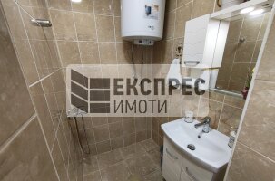 ОБЗАВЕДЕН Двустаен апартамент, Гръцка махала