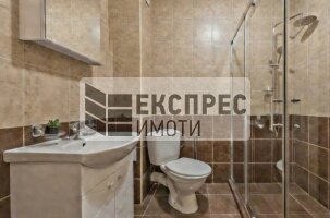 Обзаведен Тристаен апартамент, Окръжна болница