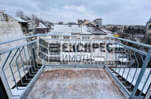 Обзаведен, Тристаен апартамент, Окръжна болница