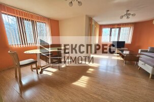 Обзаведен Четиристаен апартамент, Бриз