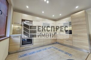 Luxury Furnished 2 Schlafzimmer Wohnung, Regional hospital