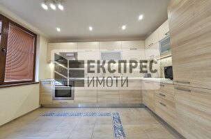 Luxury Furnished 2 Schlafzimmer Wohnung, Regional hospital