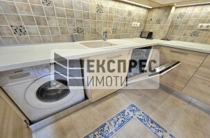 Luxury Furnished 2 Schlafzimmer Wohnung, Regional hospital