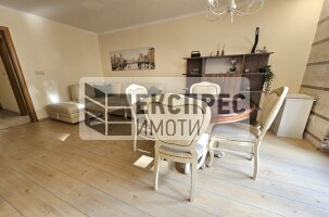 Luxury Furnished 2 Schlafzimmer Wohnung, Regional hospital