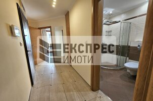 Luxury Furnished 2 Schlafzimmer Wohnung, Regional hospital