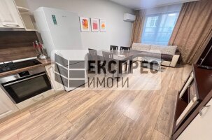 Neu, Möbliert 1 Schlafzimmer Wohnung, Center